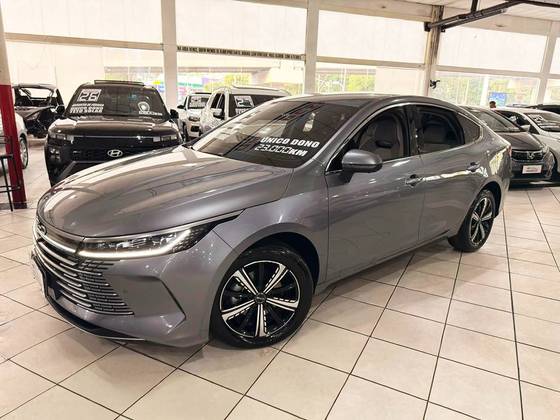 BYD KING 1.5 DM-I PHEV GS AUTOMÁTICO BYD KING 1.5 DM-I PHEV GS AUTOMÁTICO